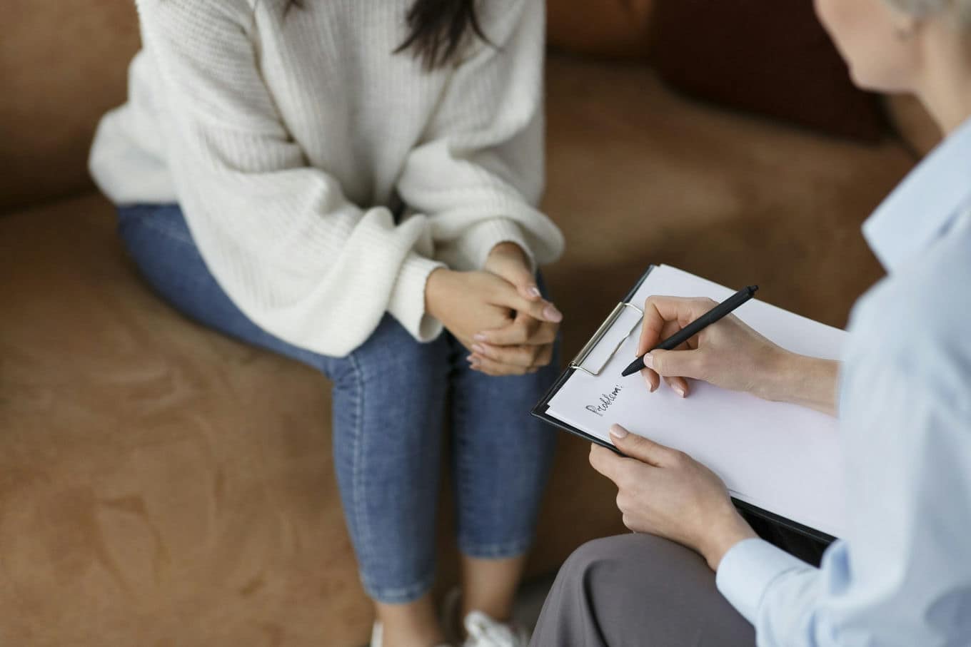 kobieta u psychoterapeuty
